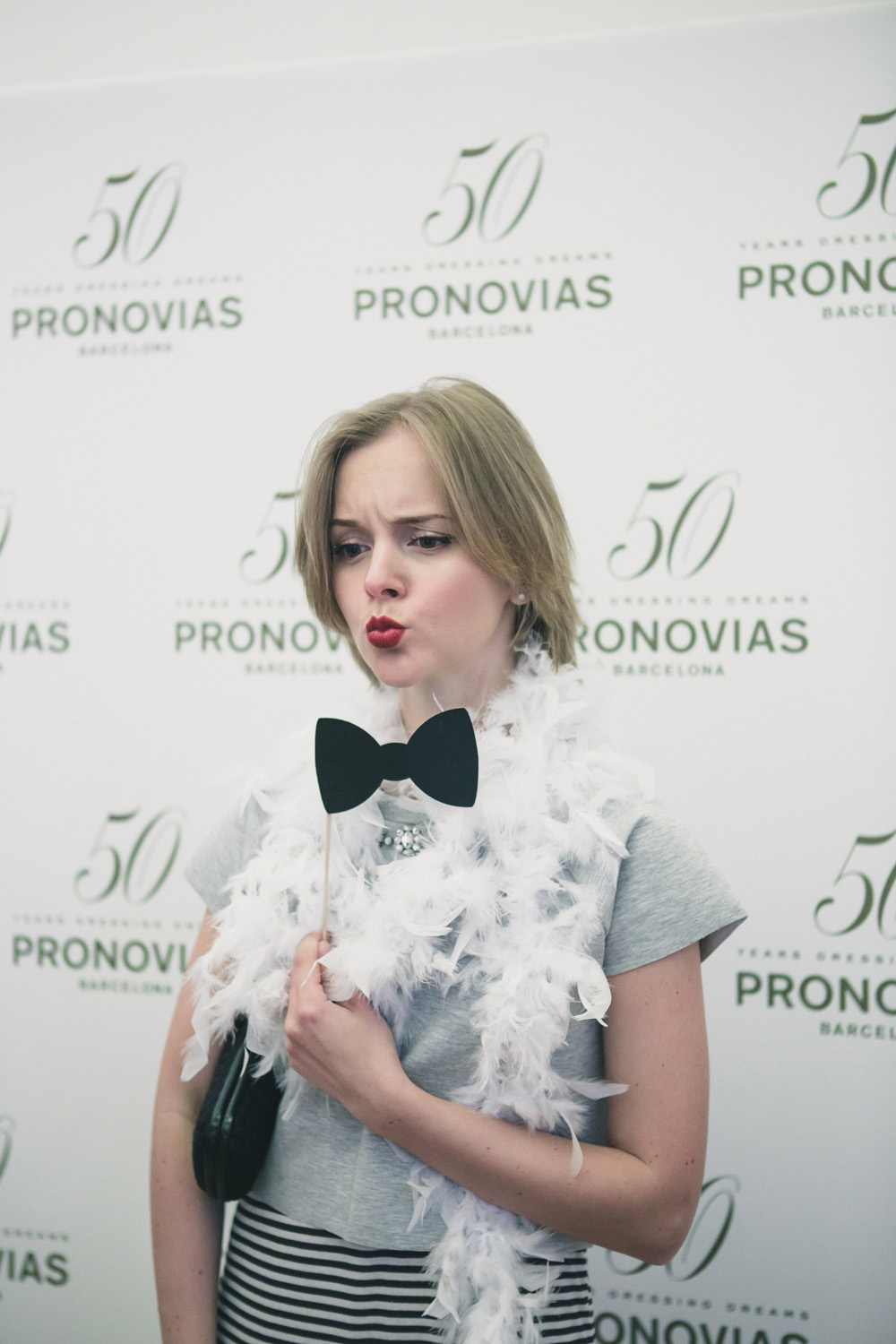 darya kamalova fashion blogger from thecablook in trip in Barcelona Spain with Pronovias wearing zara striped dress bottega veneta knot clutch for press dinner-1014