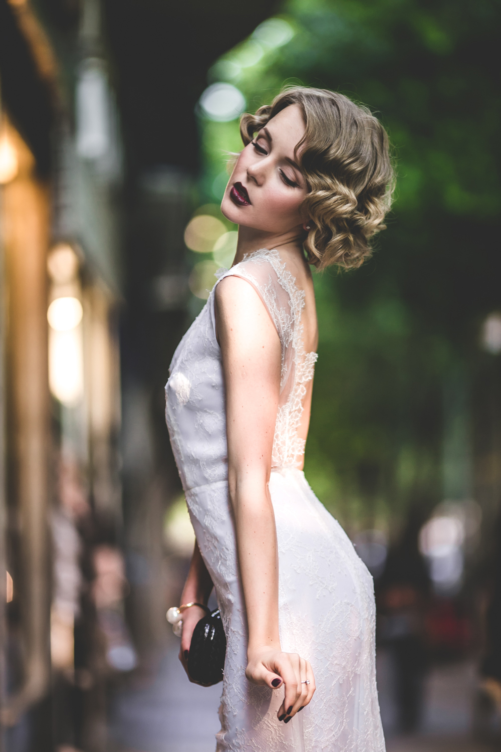 darya kamalova fashion blogger from thecablook in trip in Barcelona Spain with Pronovias 2015 wedding dresses collection catwalk wearing uel camilo white gown bottega veneta knot clutch and black lips-1802