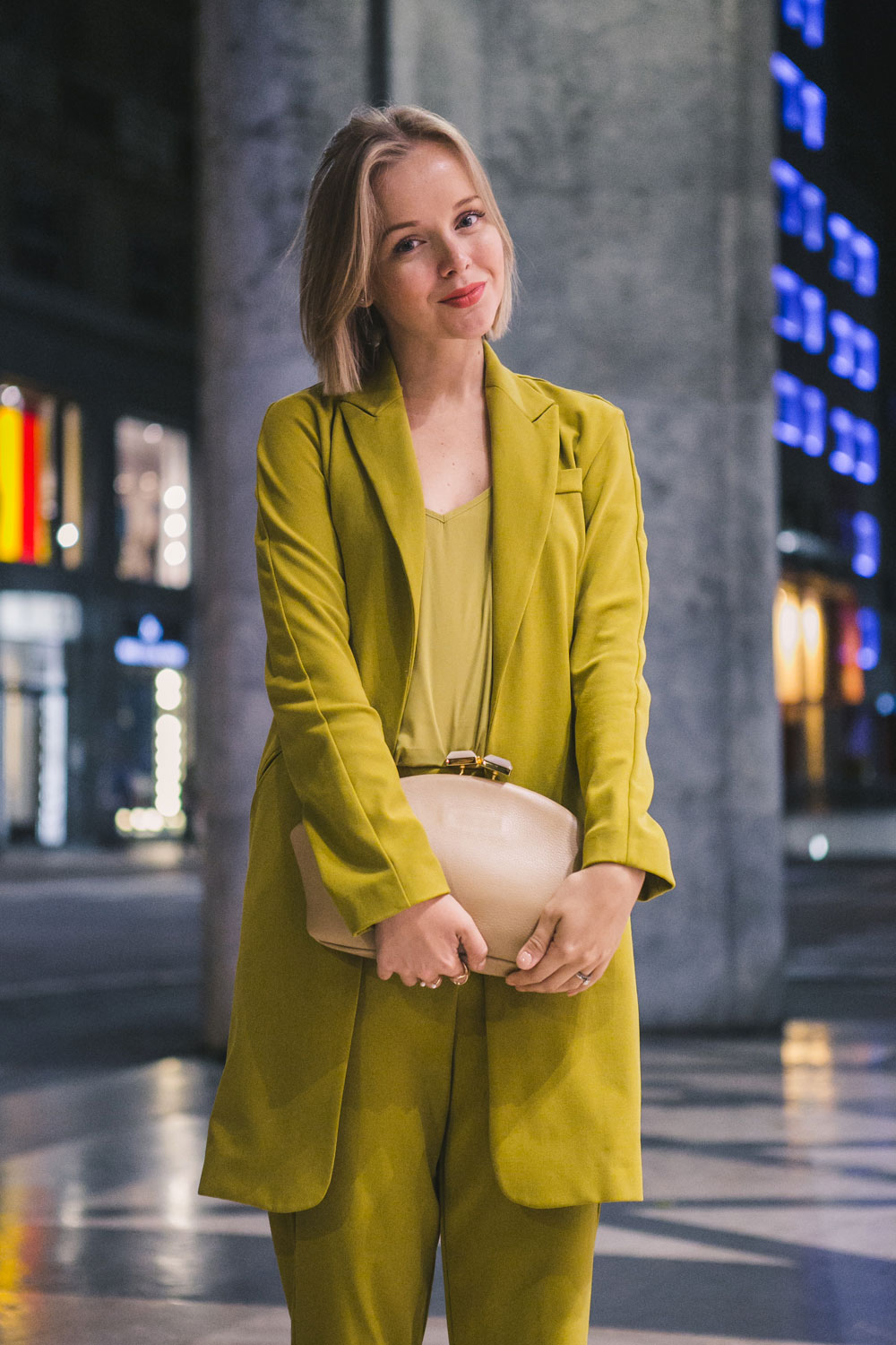 darya-kamalova-fashion-lifestyle-blogger-from-thecablook-on-san-pietro-all-orto-opening-party-in-milan-wears-asos-suit-marni-clutch-burberry-prosum-wedges-6979